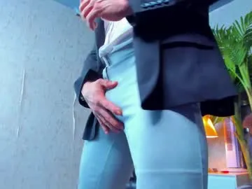 golden_girl_house – webcam model profile photo Image 2