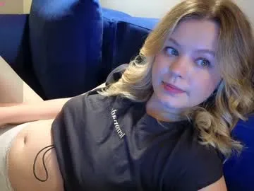 L_Sofia – webcam model profile photo Image 13