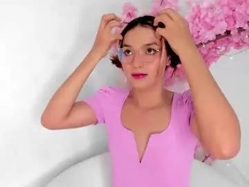 JayJayPink – webcam model profile photo Image 6