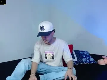 jacques_season – webcam model profile photo Image 14