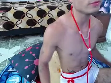 fox-yiyi – webcam model profile photo Image 11