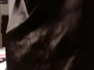 lunawolf21 – webcam model profile photo Image 12