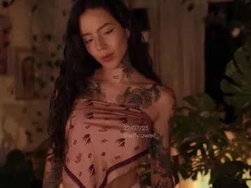 Simone_Miller – webcam model profile photo Image 4