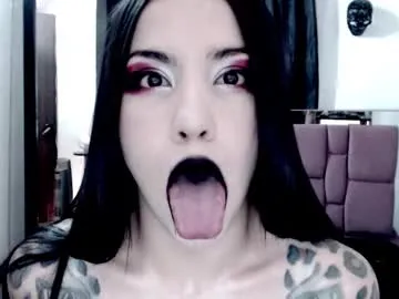 Alirawrz – webcam model profile photo Image 4