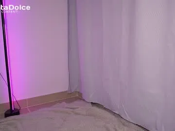 stargroup – webcam model profile photo Image 12