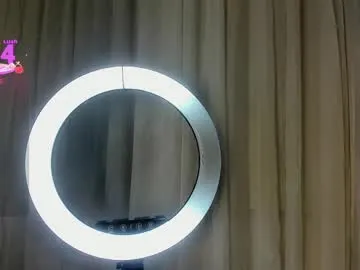 Mahira568 – webcam model profile photo Image 19