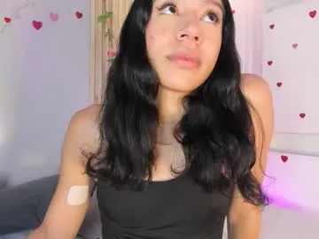 Start_party – webcam model profile photo Image 5