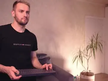 MaryMe__ – webcam model profile photo Image 15