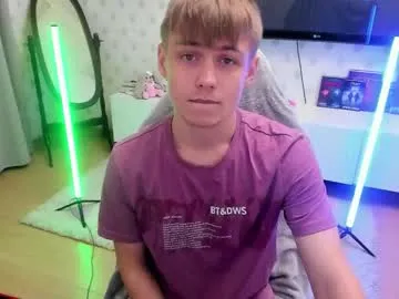 EmiliaCatalina – webcam model profile photo Image 16