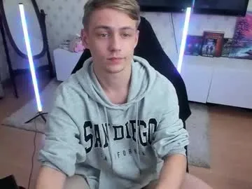 EmiliaCatalina – webcam model profile photo Image 17