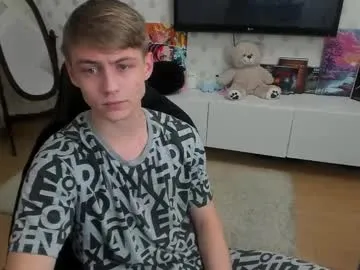 EmiliaCatalina – webcam model profile photo Image 18