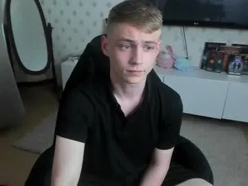 EmiliaCatalina – webcam model profile photo Image 3