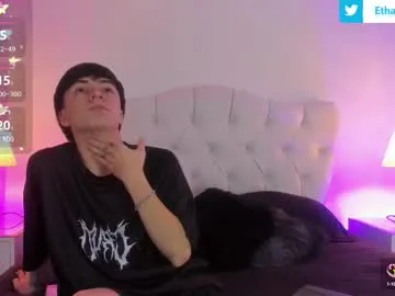 202509yoyo – webcam model profile photo Image 3