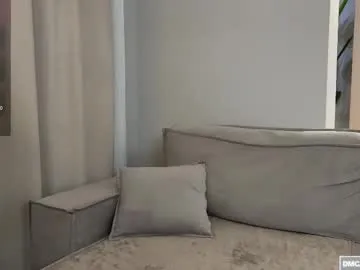 FannyRayy – webcam model profile photo Image 17