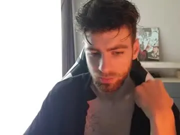 Real18sis_sex_sis – webcam model profile photo Image 3