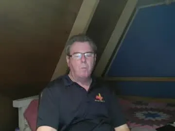 EmiliaCatalina – webcam model profile photo Image 14