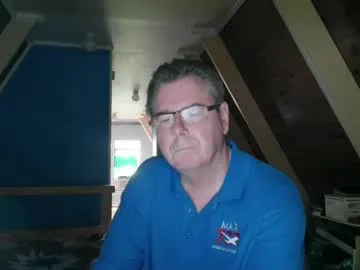 EmiliaCatalina – webcam model profile photo Image 15