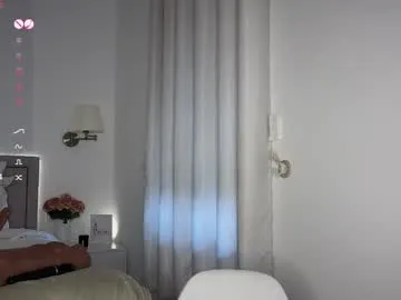 Scripted_Dreams – webcam model profile photo Image 10