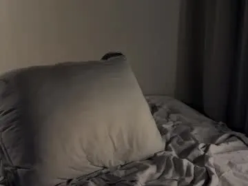 arieel__722 – webcam model profile photo Image 17