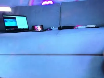 Nicoleevien – webcam model profile photo Image 4