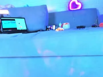 Nicoleevien – webcam model profile photo Image 5