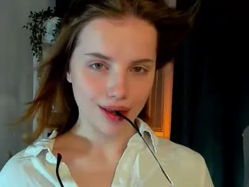 EvaCanton – webcam model profile photo Image 17