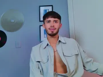 chee_cha – webcam model profile photo Image 11