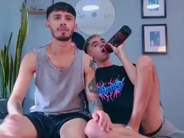 chee_cha – webcam model profile photo Image 17