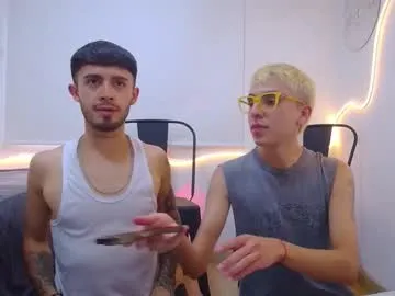 chee_cha – webcam model profile photo Image 5