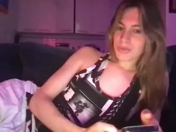 Nicoleevien – webcam model profile photo Image 12