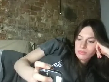 Nicoleevien – webcam model profile photo Image 15