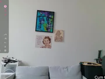 AngelBlushXXX – webcam model profile photo Image 15