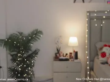 DollyTall – webcam model profile photo Image 13