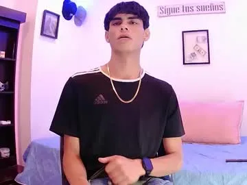 alana15 – webcam model profile photo Image 14