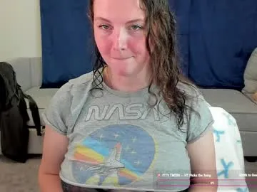 babyaylin – webcam model profile photo Image 2