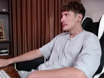 valerie_james3 – webcam model profile photo Image 9