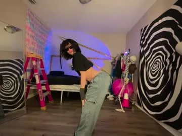 Elenascrib – webcam model profile photo Image 11