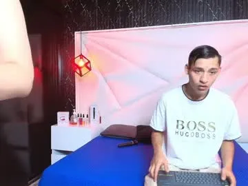 milfNikki – webcam model profile photo Image 2