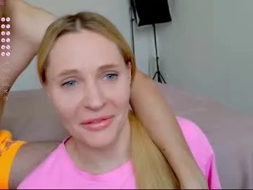 sladkoesolnishko – webcam model profile photo Image 10