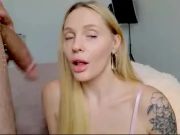 sladkoesolnishko – webcam model profile photo Image 8