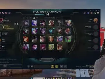 myriambirkett – webcam model profile photo Image 7