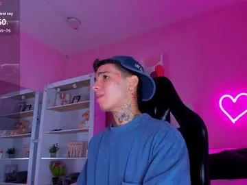 __o_weyandelii_180 – webcam model profile photo Image 11