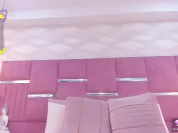 kellyvenous – webcam model profile photo Image 5