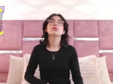 kellyvenous – webcam model profile photo Image 6