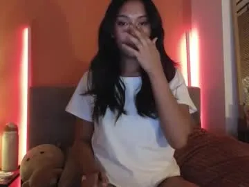 shine_chanel – webcam model profile photo Image 10