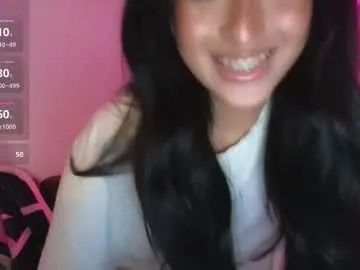 shine_chanel – webcam model profile photo Image 12