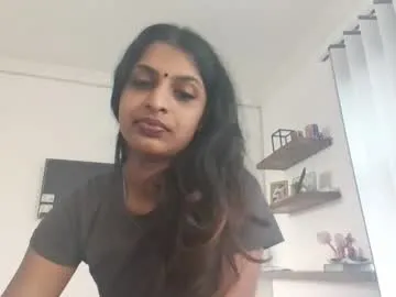 MondoNeko – webcam model profile photo Image 11