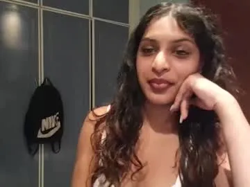 MondoNeko – webcam model profile photo Image 15