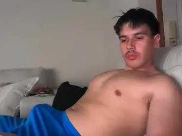 EmiliaCatalina – webcam model profile photo Image 7