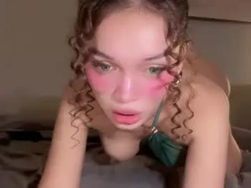 Alirawrz – webcam model profile photo Image 14